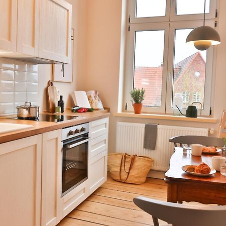 Apartments Am Bahnhof Stralsund Eksteriør bilde